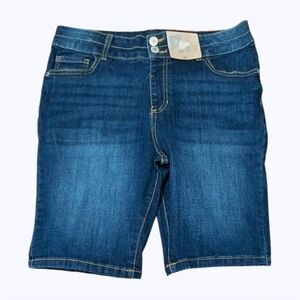 NWT therabouts Gladys Wash Superflex Bermuda 2 Button Jean Shorts